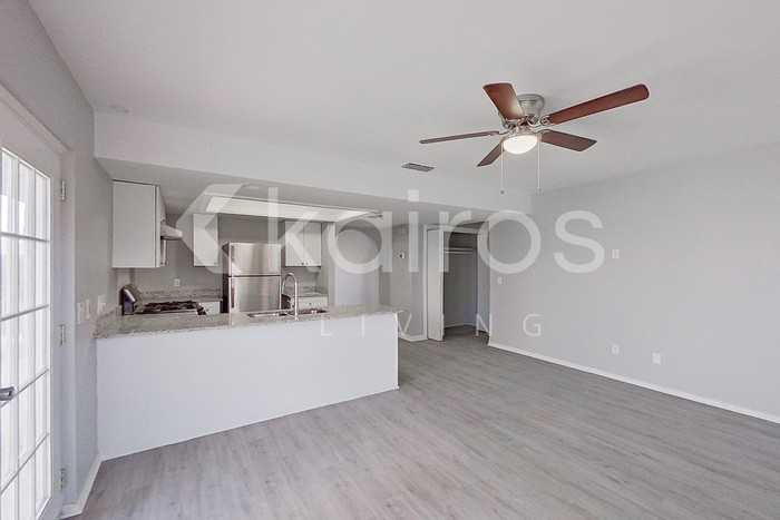 2704 Shadow Ct - Photo 6 of 21