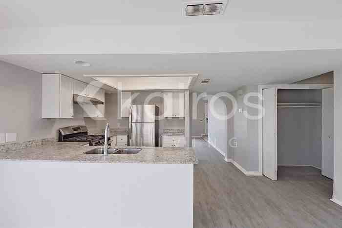 2704 Shadow Ct - Photo 7 of 21