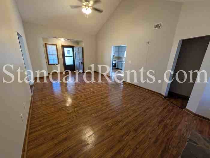 7625 Didwell Ct - Photo 3 of 16