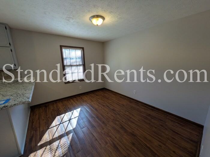 7625 Didwell Ct - Photo 4 of 16