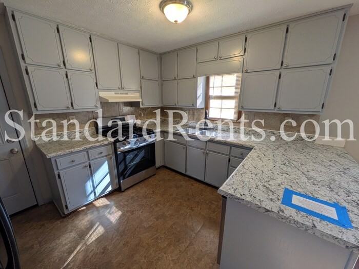 7625 Didwell Ct - Photo 5 of 16