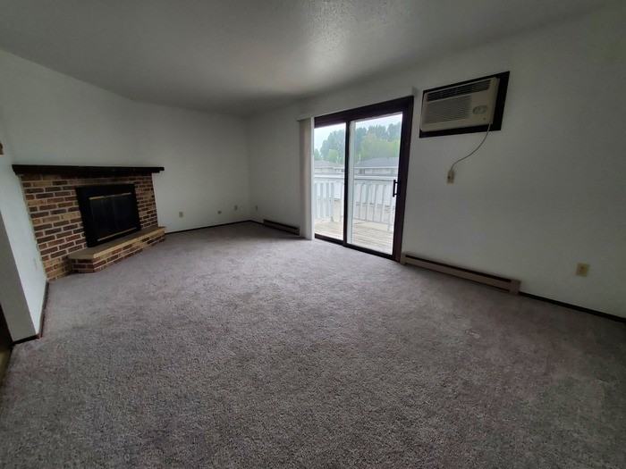 1718 24th Ave S #4 - Photo 3 of 6