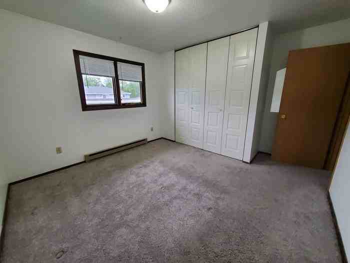 1718 24th Ave S #4 - Photo 6 of 6