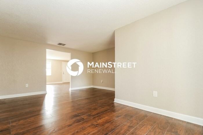 4929 Amherst Ct - Photo 3 of 16