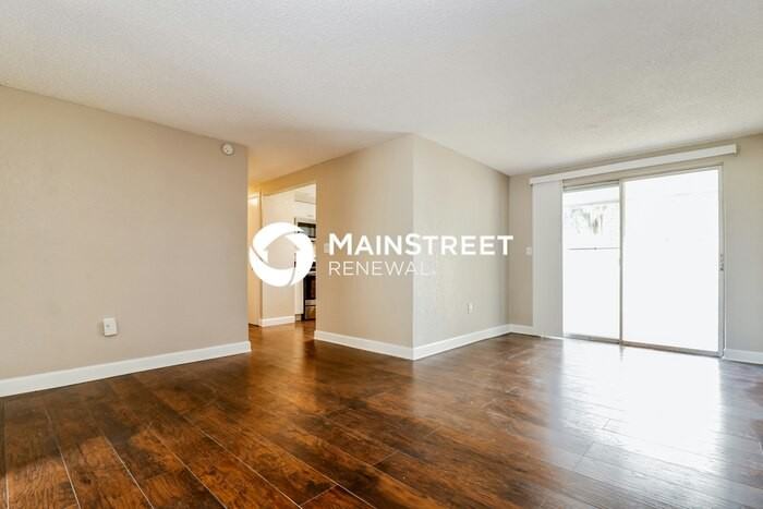 4929 Amherst Ct - Photo 4 of 16