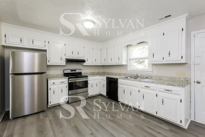 408 Mount Airy Church Rd - Photo 5 of 16