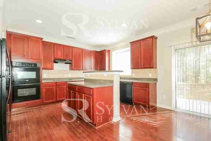 2055 Valley Creek Dr - Photo 5 of 16