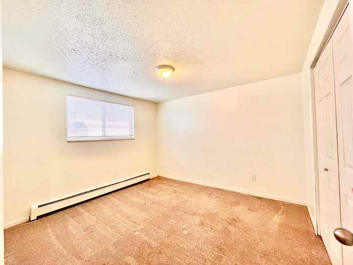 1419 Coffman St #7 - Photo 7 of 17