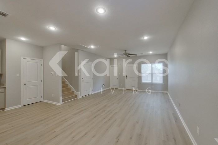 10114 W 20th St #A - Photo 4 of 24