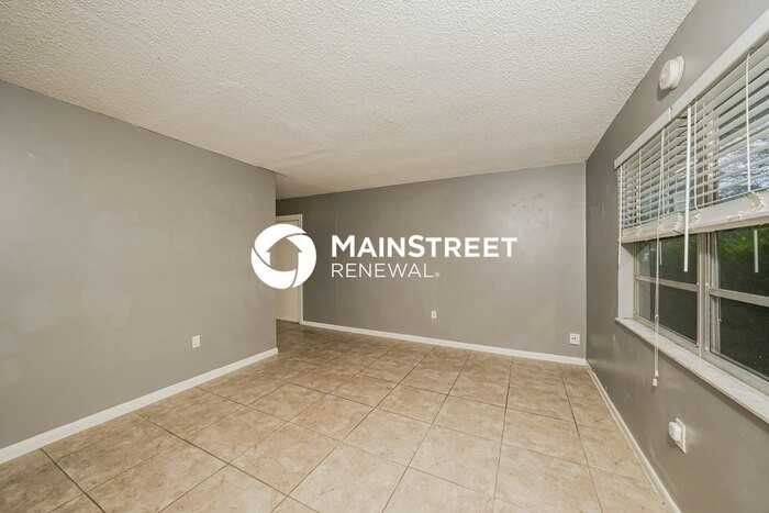 7500 Coquina Ave - Photo 4 of 17