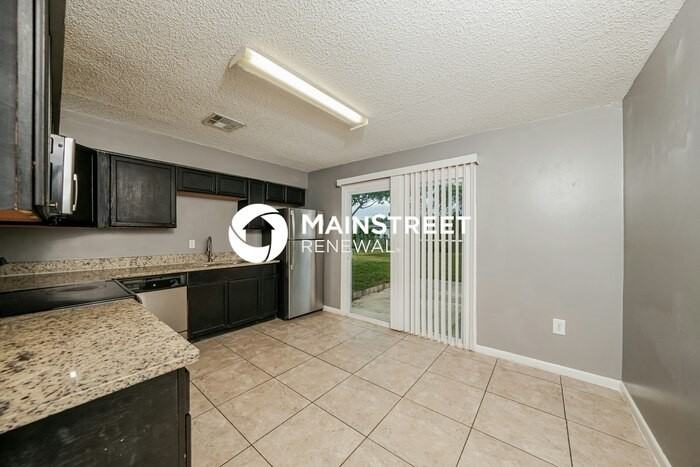 7500 Coquina Ave - Photo 6 of 17