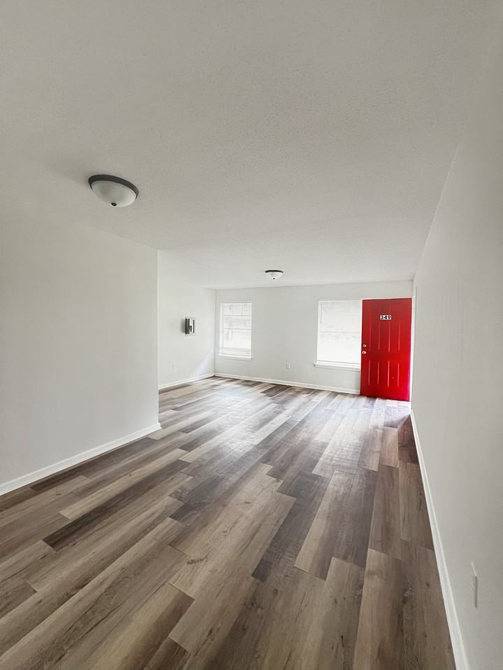 905 Deaunta Farrow St Bldg 8 #437 - Photo 3 of 22