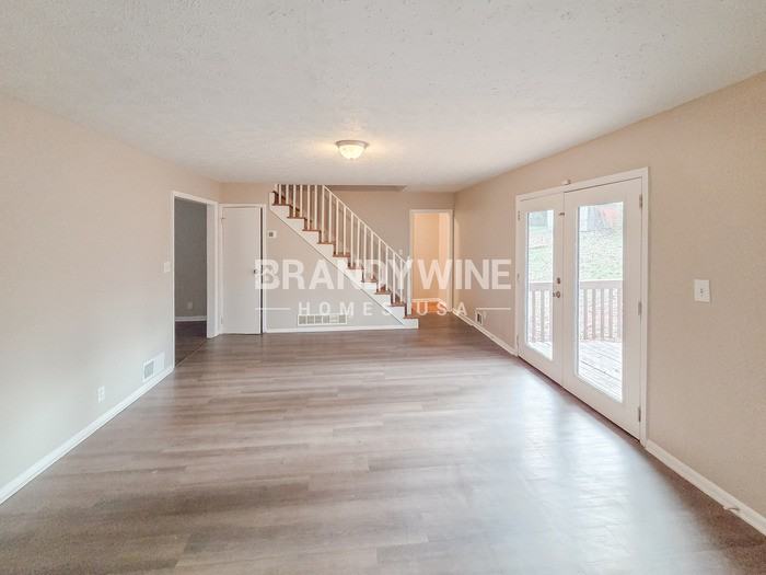 5257 Norman Blvd - Photo 3 of 23