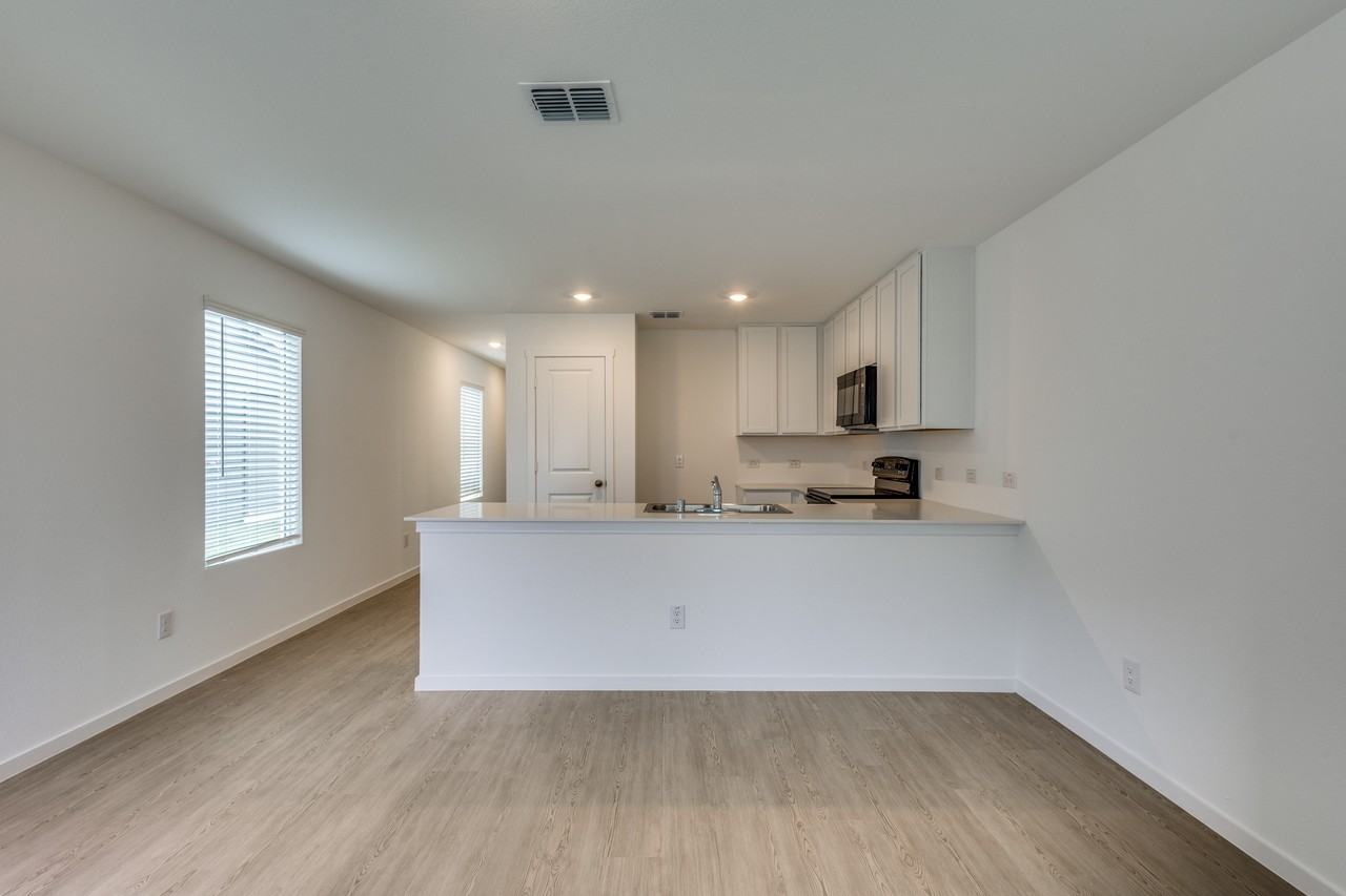 926 Sandhill Crane Ln #1 - Photo 3 of 12