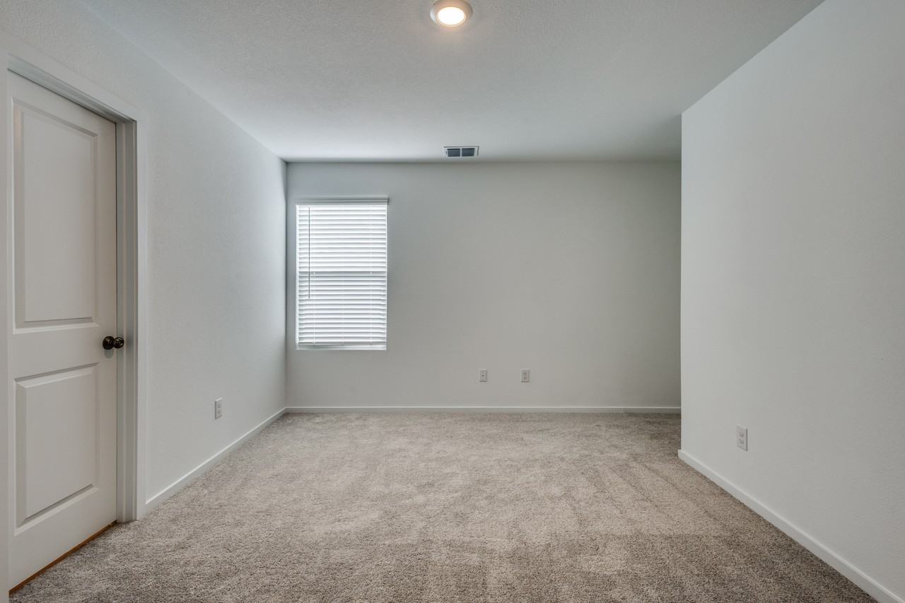 926 Sandhill Crane Ln #1 - Photo 6 of 12