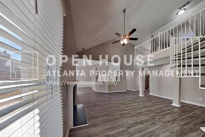 2097 Corsica Way Sw - Photo 4 of 26