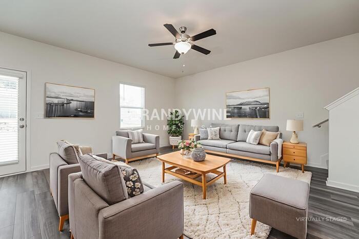 33 Rowlett Pl - Photo 5 of 32