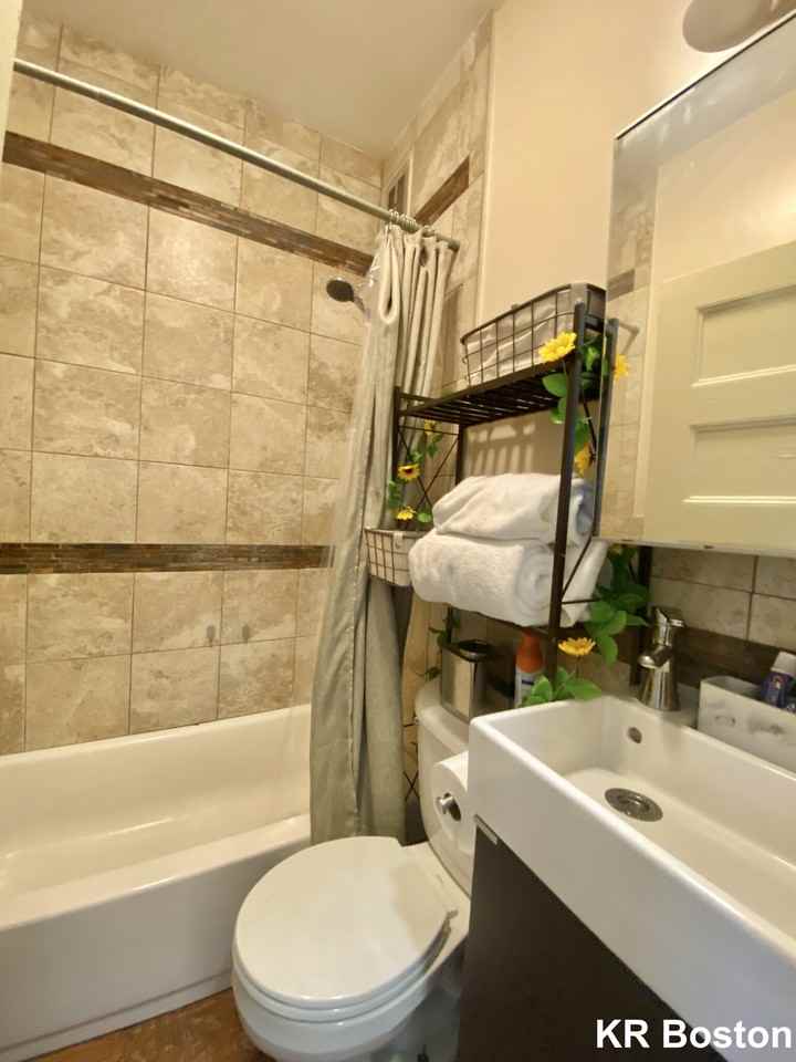 Harvard Ave #3 - Photo 5 of 50