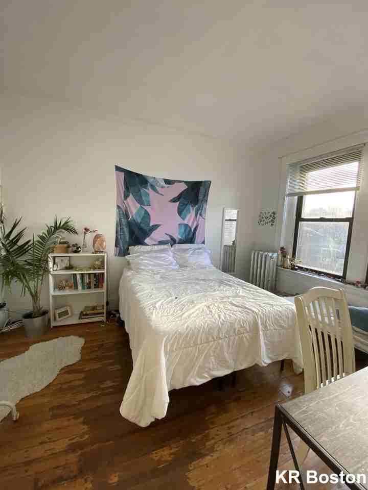 Harvard Ave #6 - Photo 6 of 50