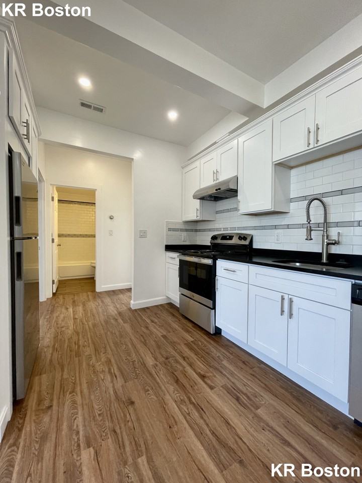 Harvard Ave #3 - Photo 5 of 37