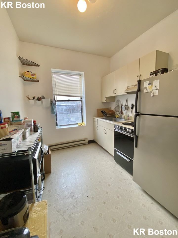 Harvard Ave #4 - Photo 4 of 41