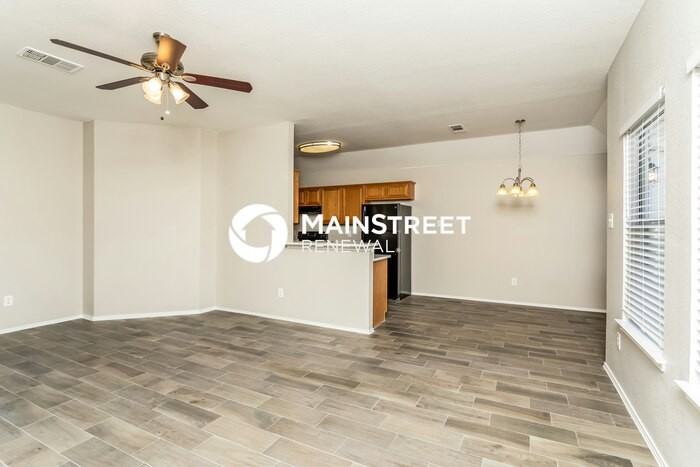 717 Somerset Dr - Photo 5 of 16