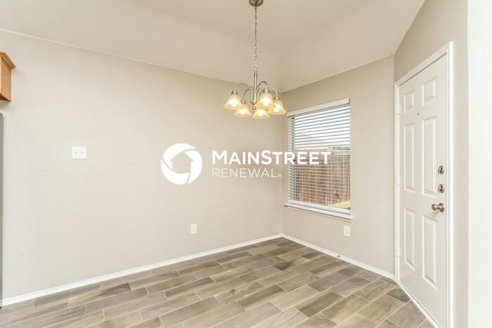 717 Somerset Dr - Photo 6 of 16