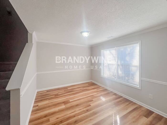 7170 Ravenwood Ln - Photo 4 of 31