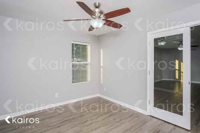 3703 Avalon Lake Dr - Photo 5 of 18