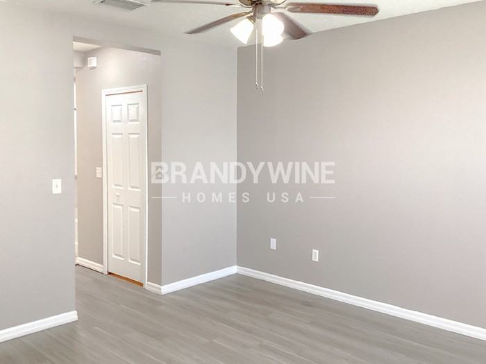 9701 Carlsdale Dr - Photo 7 of 15