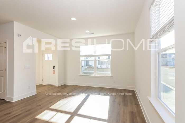 144 Bear Cir - Photo 3 of 19