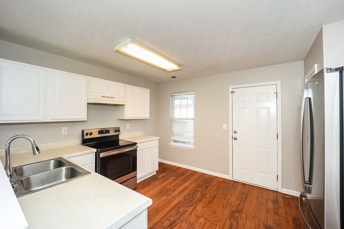 7520 Old Chapel - Photo 7 of 14