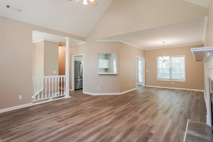 70 Woodlake Dr - Photo 4 of 16