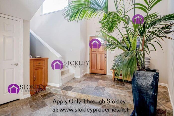 155 Farallon Ct - Photo 3 of 50