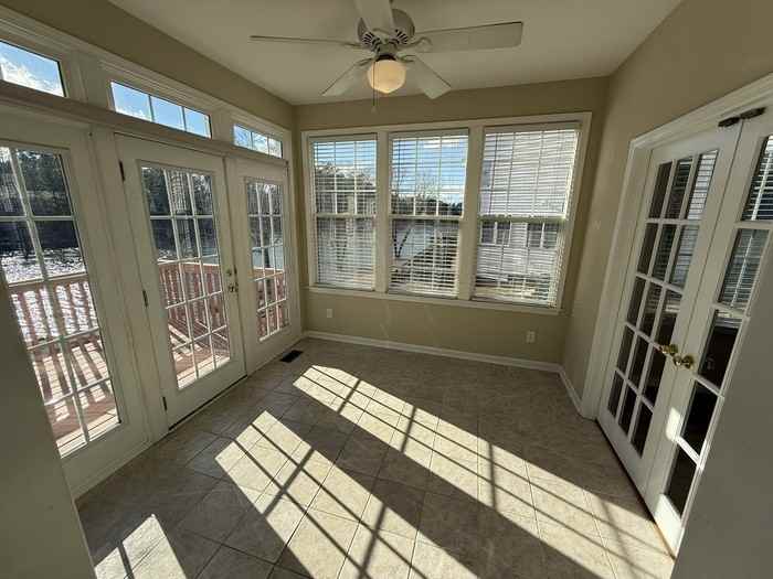 500 Nottinghill Walk - Photo 5 of 21