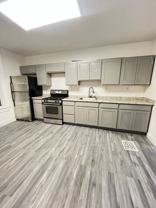 699 N Kenwood Ave - Photo 1 of 1