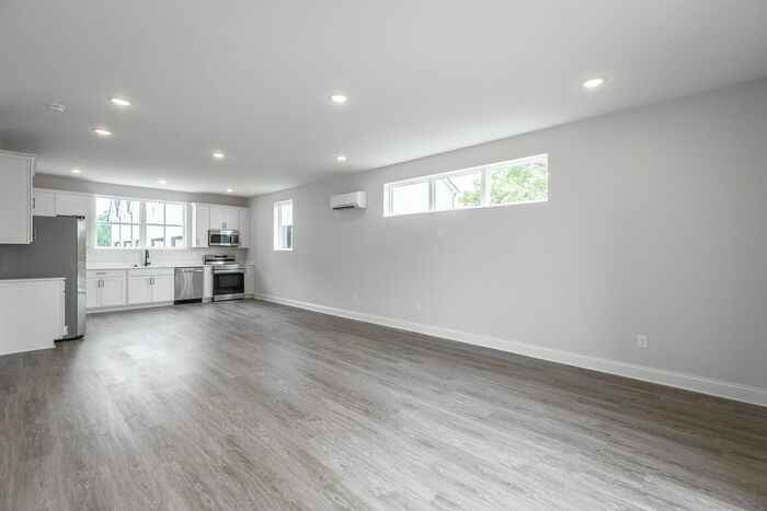 5741 Sofias Cir - Photo 4 of 24