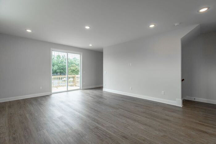 5741 Sofias Cir - Photo 5 of 24