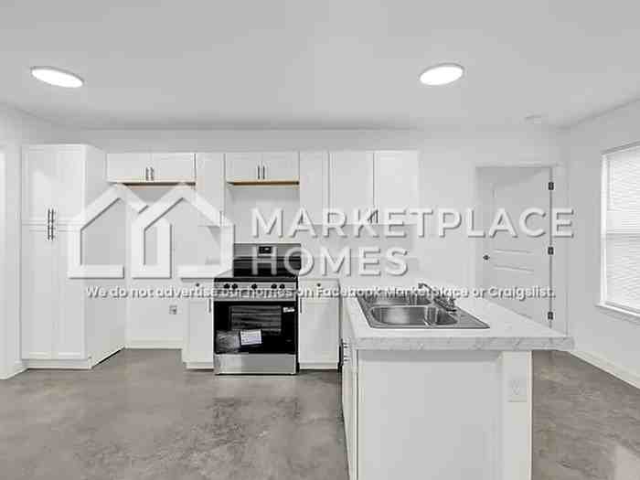 851 Kippley St - Photo 4 of 16