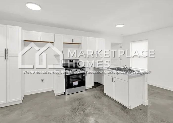 851 Kippley St - Photo 5 of 16