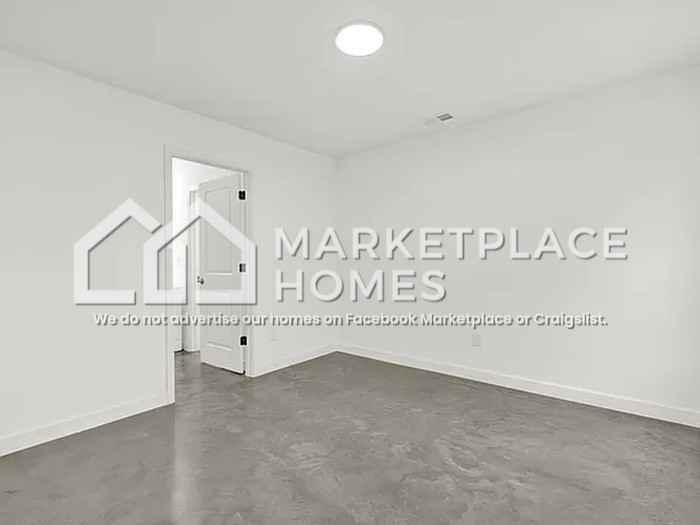 851 Kippley St - Photo 6 of 16