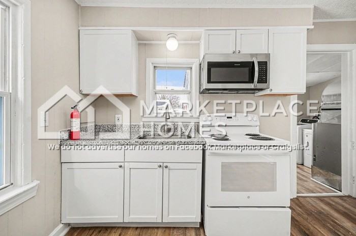 19221 Melvin St - Photo 5 of 18