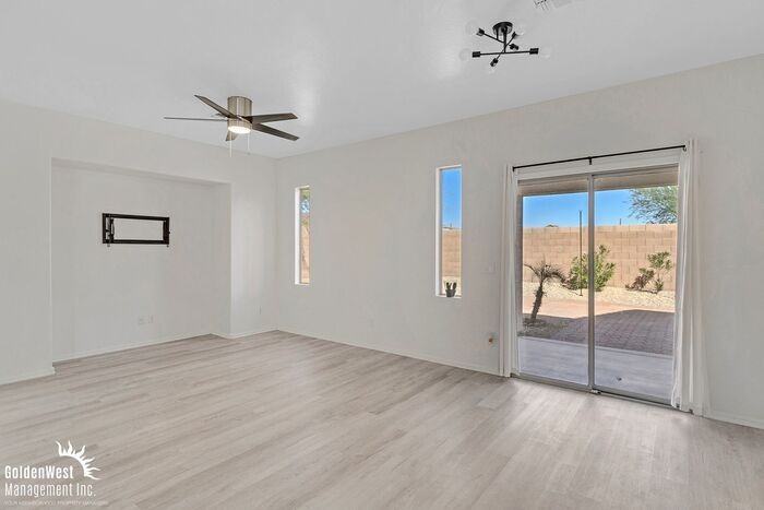 22067 N 30th Dr - Photo 2 of 17