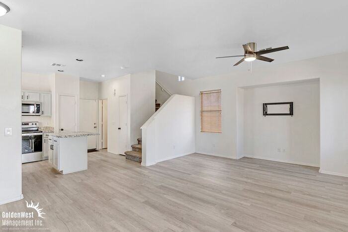 22067 N 30th Dr - Photo 3 of 17
