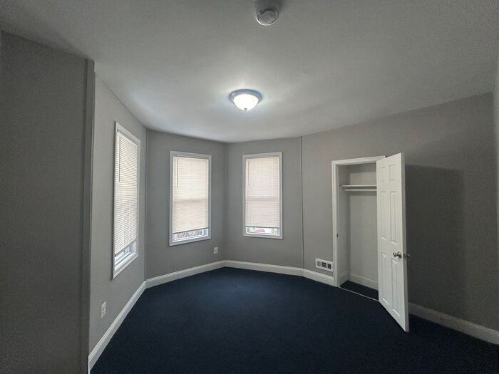 1899 Rutland Ave - Photo 7 of 8