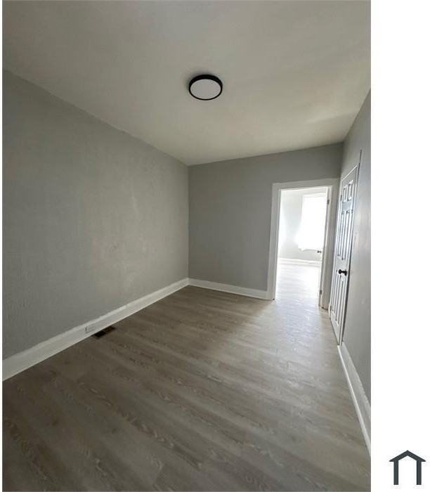 599 N Streeper St - Photo 4 of 7