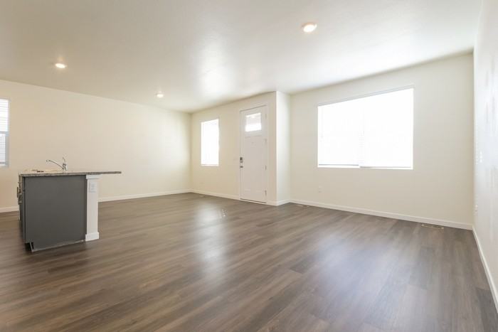 13466 Oneida Ln - Photo 5 of 16