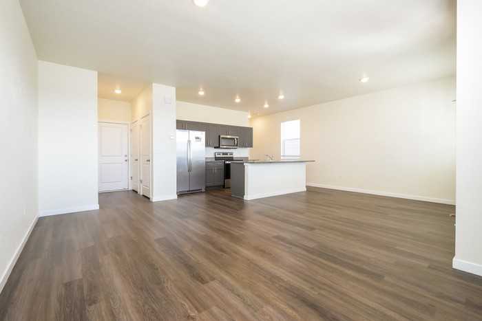 13466 Oneida Ln - Photo 7 of 16