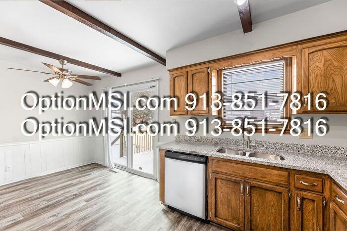 11400 Oak St - Photo 6 of 48