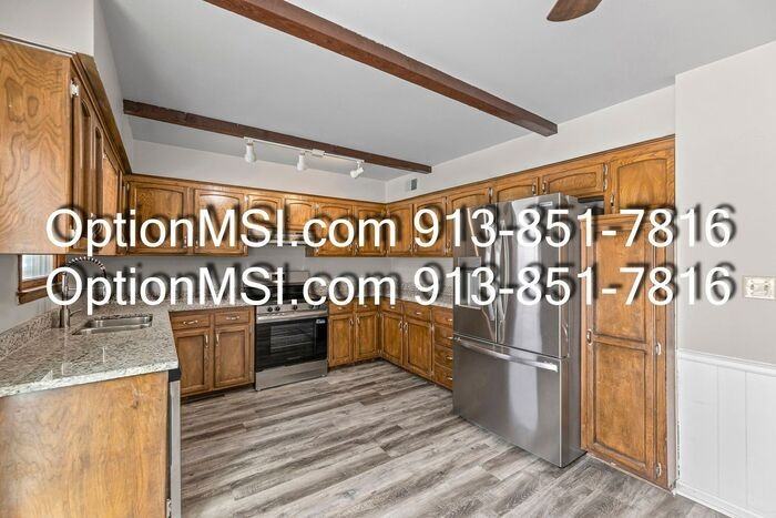 11400 Oak St - Photo 7 of 48